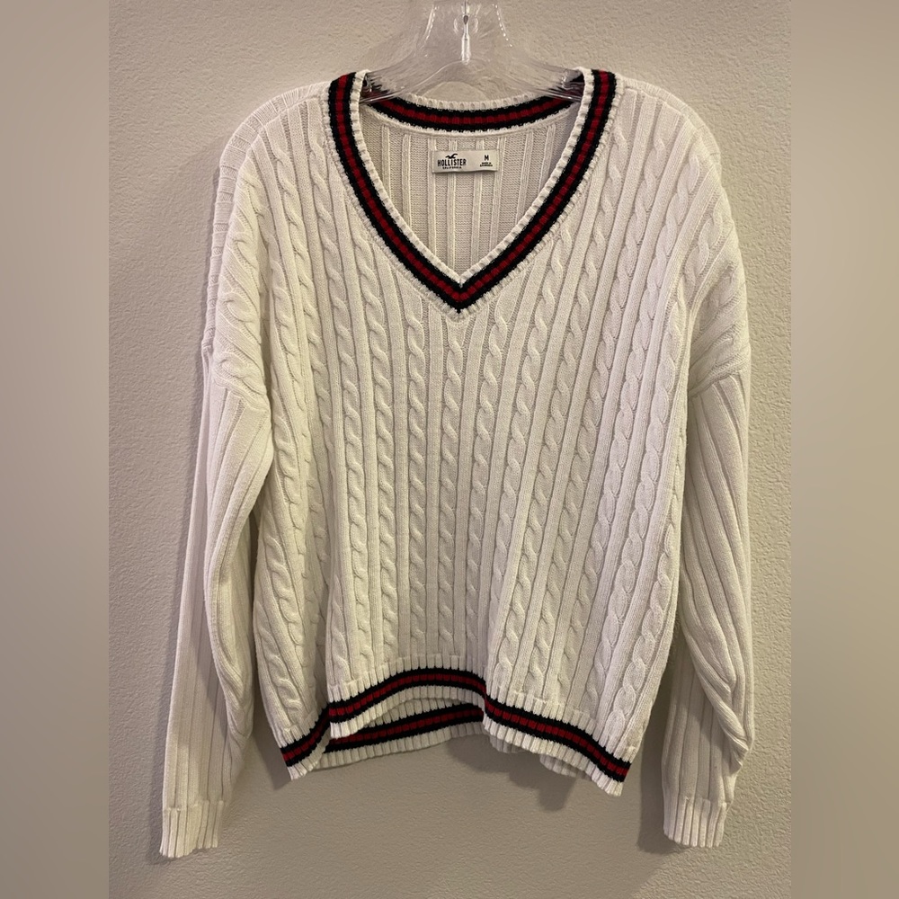 Hollister Cable Knit Pullover Sweater